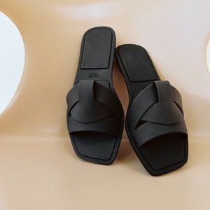 Zara slide sandals with crossover straps